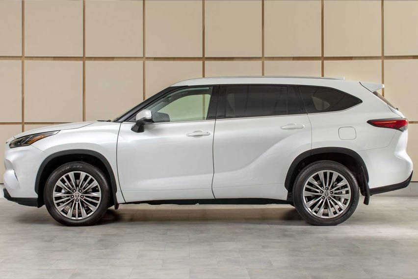 2023 Toyota Highlander details