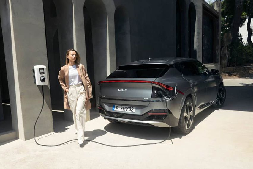Kia EV6 charging