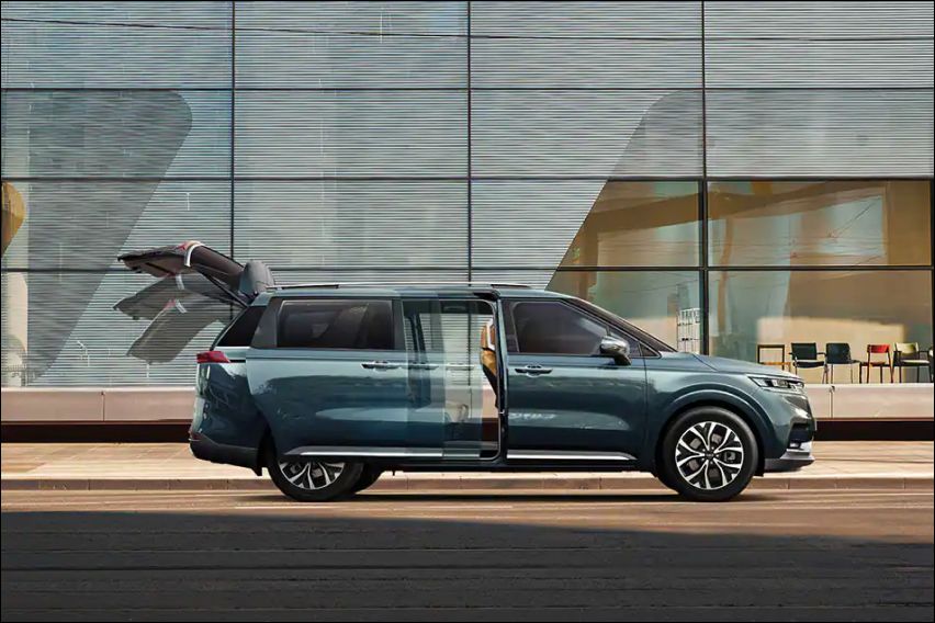 2022 Kia Carnival power tailgate