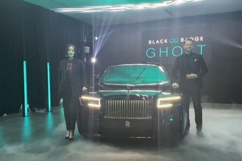 Rolls Royce Black Badge Ghost Tiba di Indonesia, Incar Pengusaha Berjiwa Muda