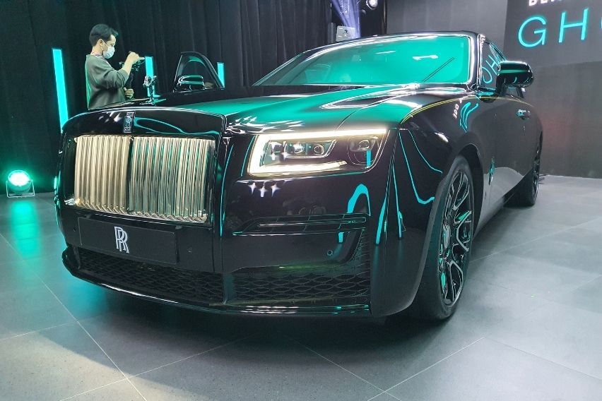 ROLLS ROYCE BLACK BADGE GHOST