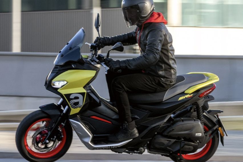 2022 Aprilia SR GT 200