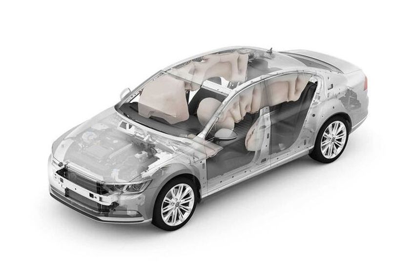 Passat Elegance vs. Passat R-Line: Safety