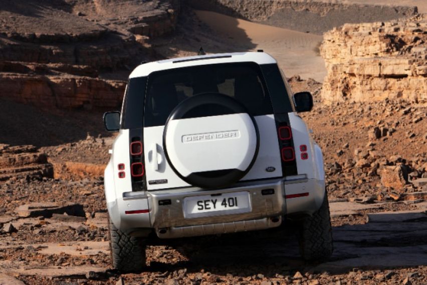 Land Rover Defender 130