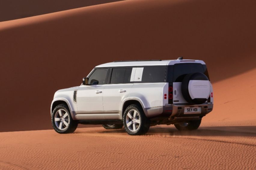 Land Rover Defender 130