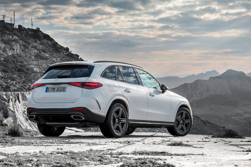 2023 Mercedes-Benz GLC 