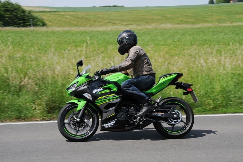 Kawasaki Ninja 400