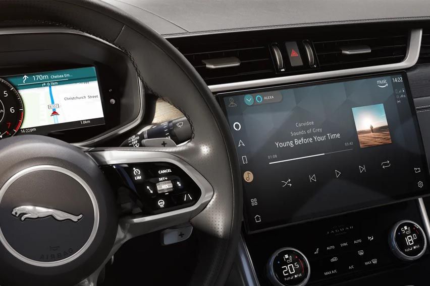 Jaguar XE & XF 300 Sport Edition features