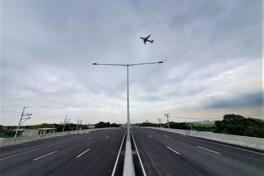 Cavitex C5 Link Flyover extension is now 95% complete