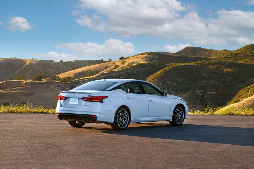 2023 Nissan Altima: Safety