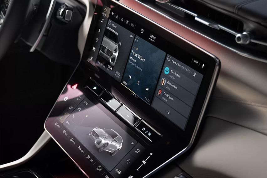 Maserati Grecale infotainment display