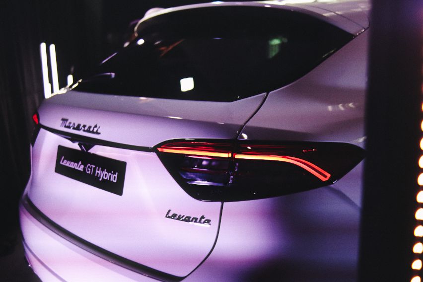 Maserati Levante GT Hybrid Boomerang Tail lamps