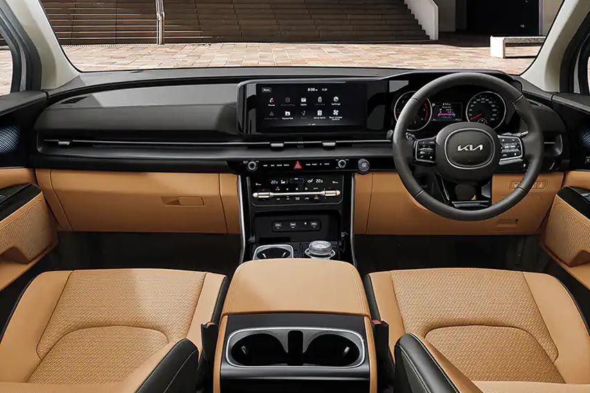 CKD Kia Carnival cabin