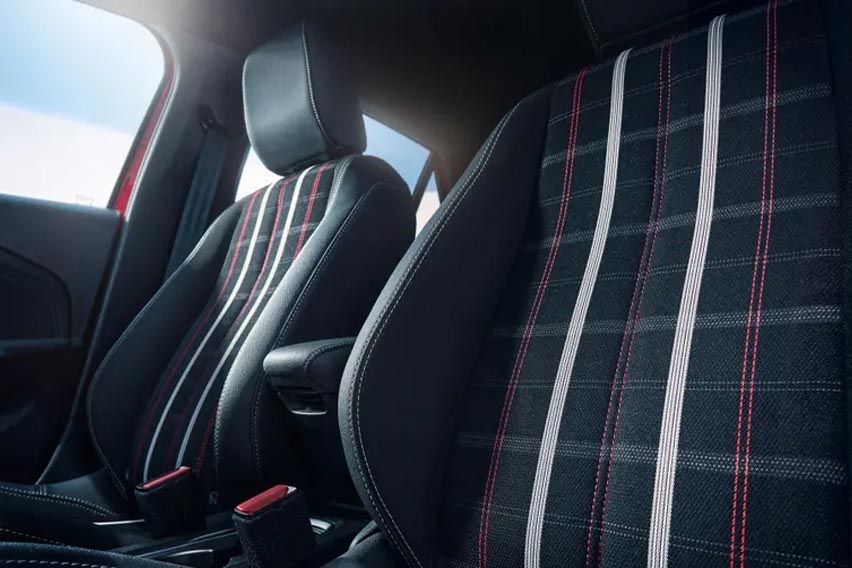 Vauxhall Corsa-e Anniversary Edition FEATURES