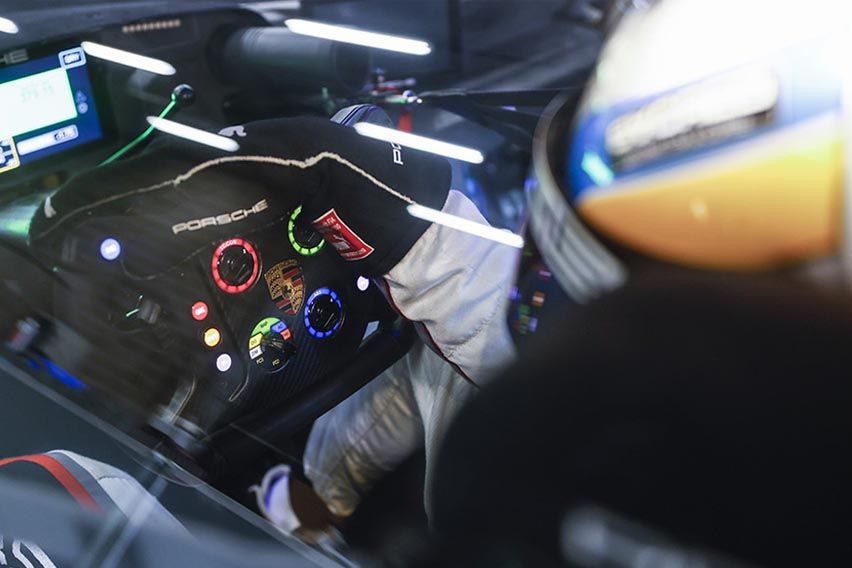 2023 Porsche 911 GT3 R SPECS