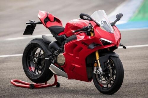 Ducati Panigale V4 updated for 2023 model year