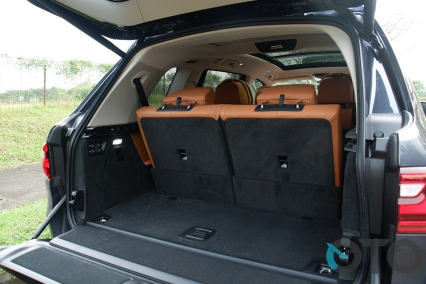 BMW X7 xDrive40i Opulance