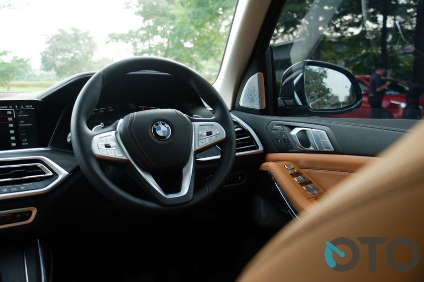 BMW X7 xDrive40i Opulance