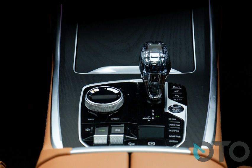 BMW X7 xDrive40i Opulance