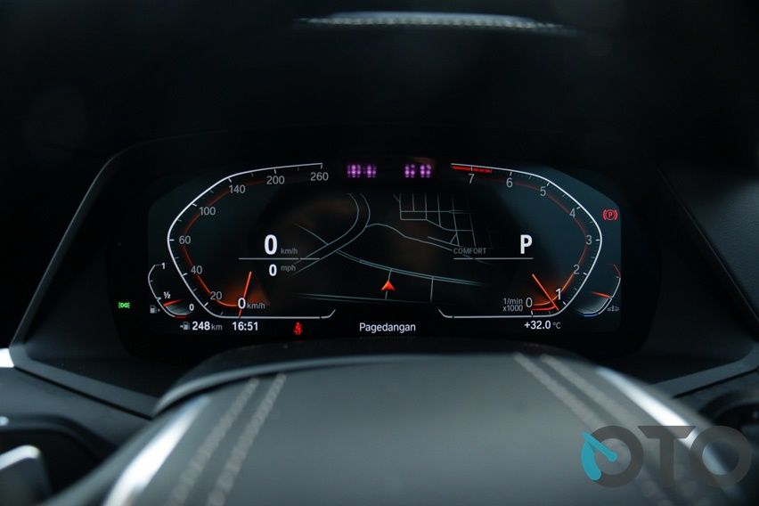 BMW X7 xDrive40i Opulance