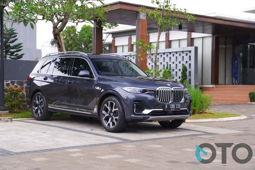 BMW X7 xDrive40i Opulance
