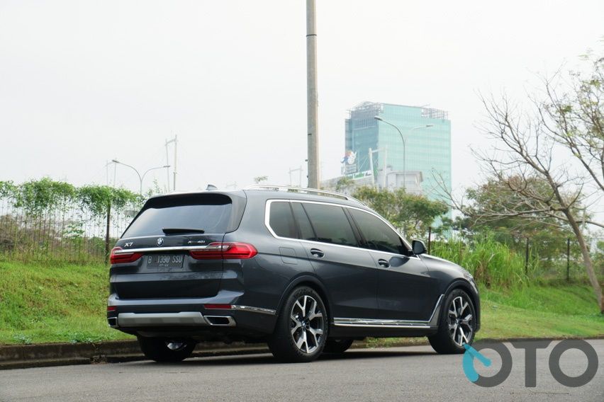 BMW X7 xDrive40i Opulance