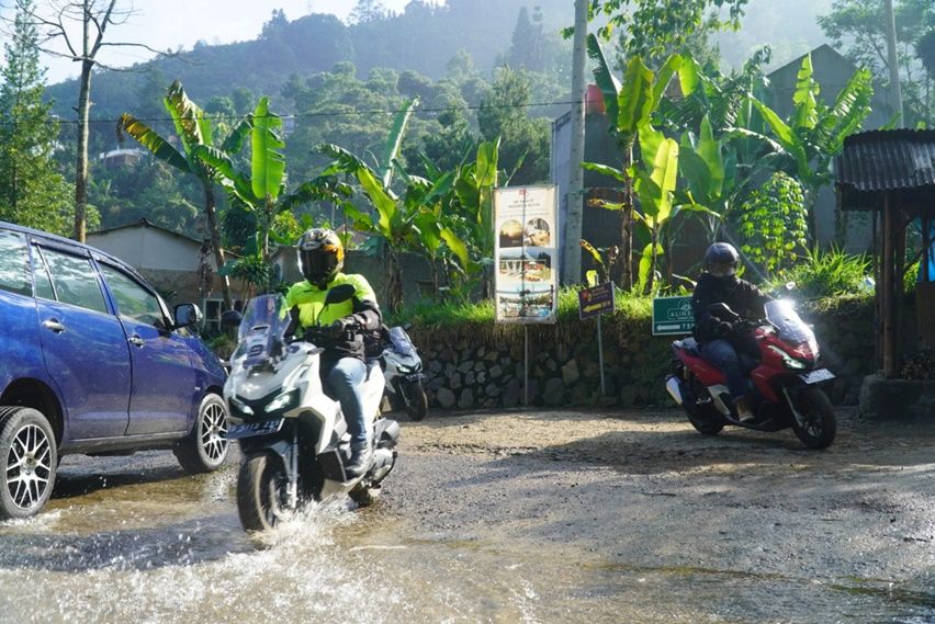 test ride Honda ADV 160
