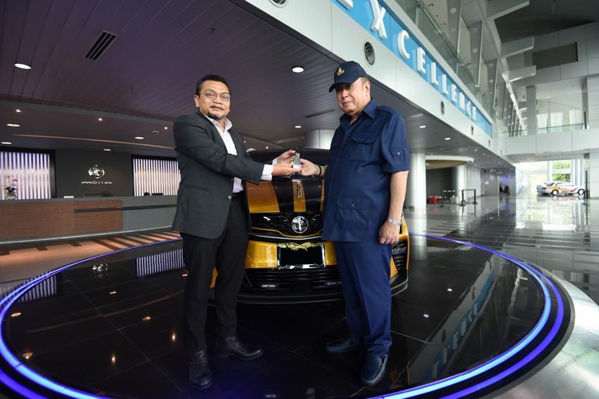 one-off custom Proton X50 details