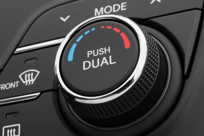 Monsoon car care tips: Deffogger usage