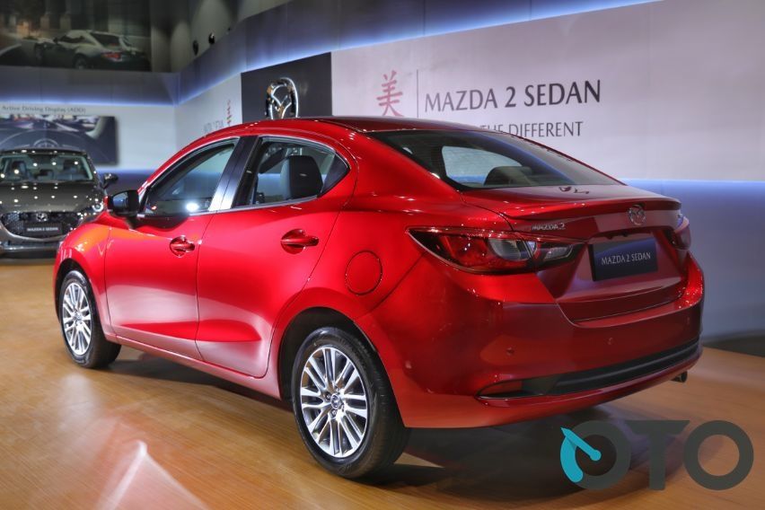 Mazda2 sedan