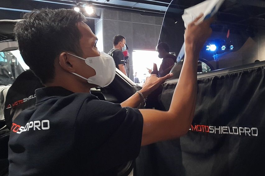 Kaca film Motoshield Pro