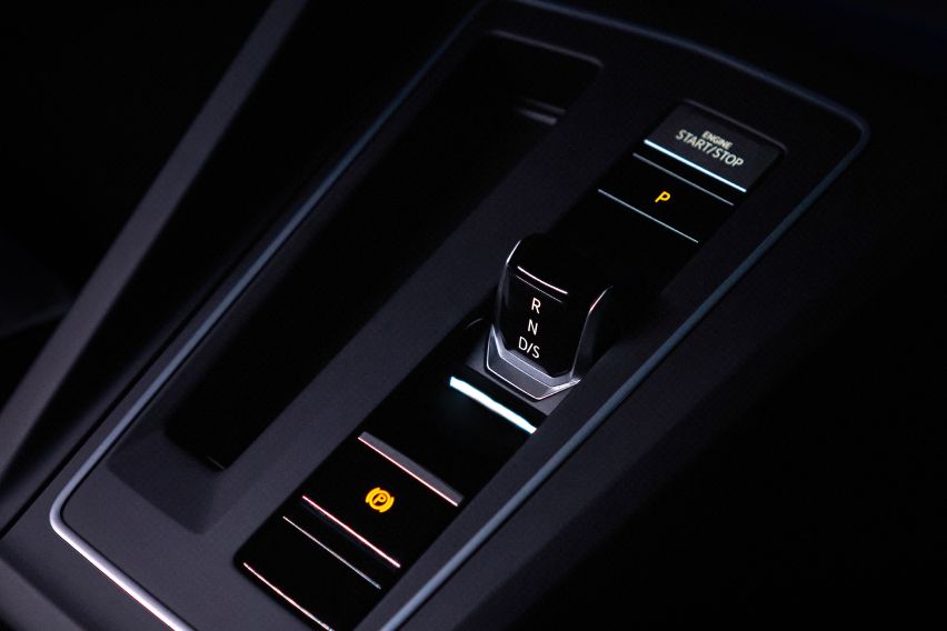 all-new Golf R-Line specs