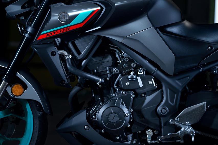 Yamaha MT-03 Dark engine