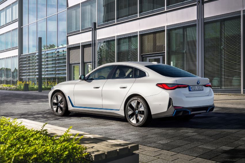 BMW i4 eDrive35