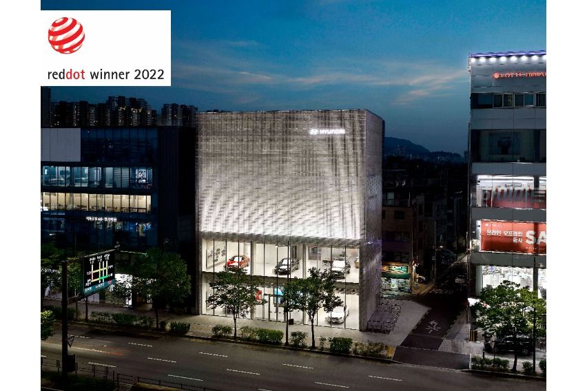 Hyundai Kia Genesis Red Dot