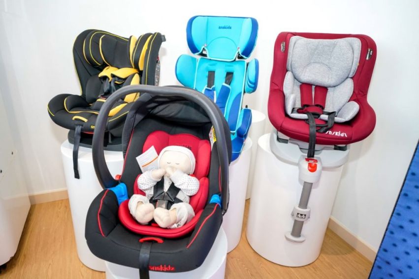 BMW Malaysia delivered fully subsidised child car seats to B40 families