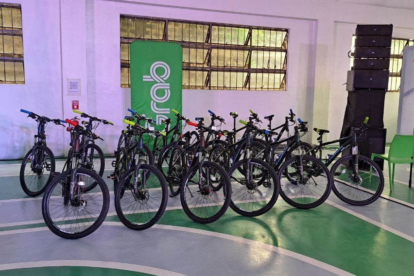 Grab Daan ng Natigil program