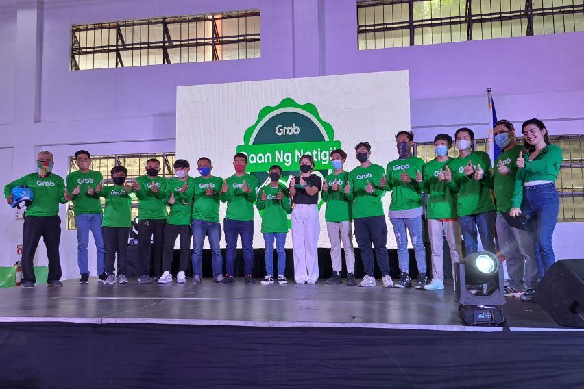 Grab Daan ng Natigil program