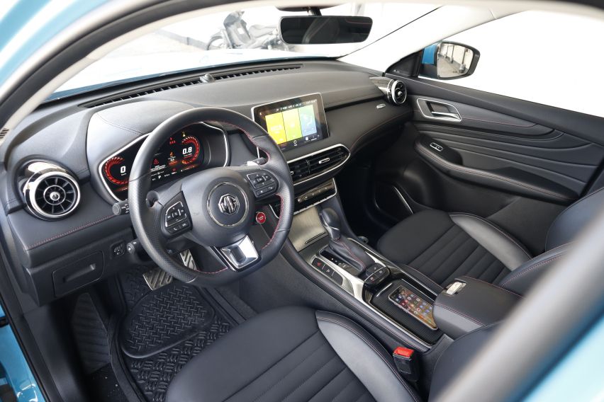 MG HS Interior Cockpit