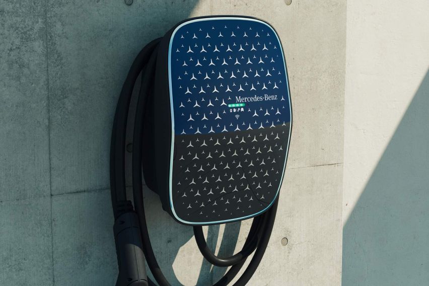 Mercedes-Benz EQS charger