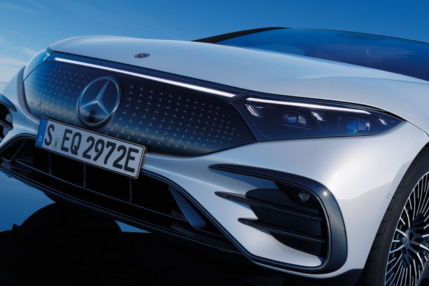 Mercedes-Benz EQS front grille