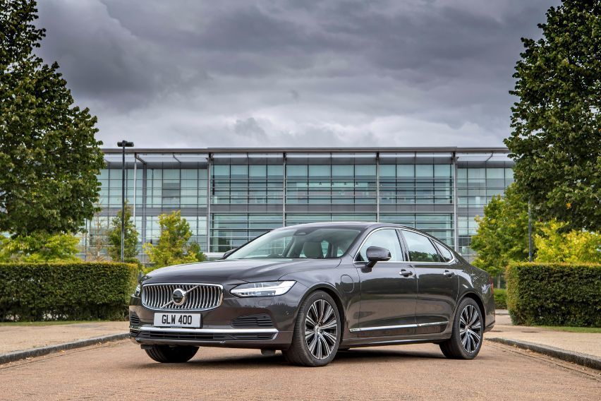 Volvo bags three awards in 2022 Auto Express Used Car Awards