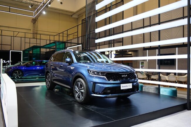 2022/08/Kia-Sorento-HEV-hybrid-1.jpeg