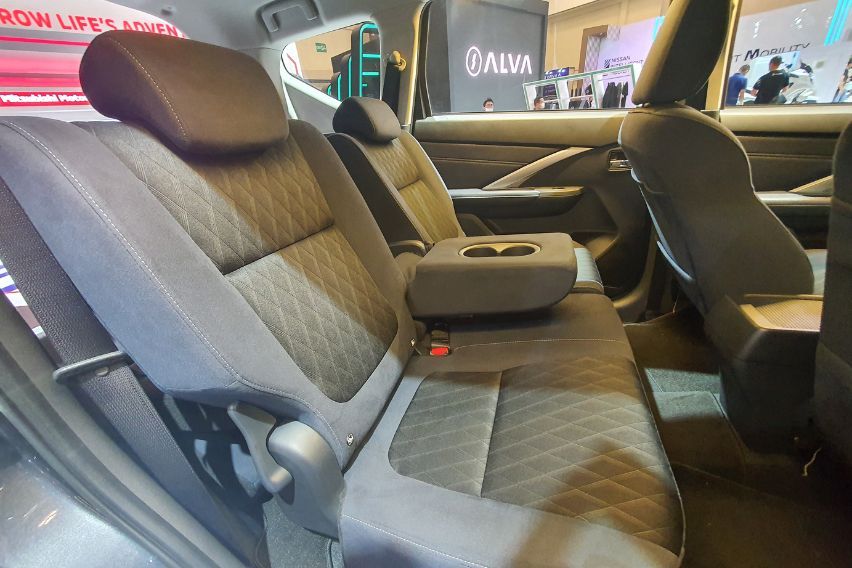 Mitsubishi New Xpander Cross