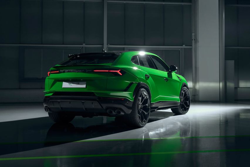 2023 Lamborghini Urus Performante