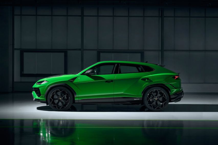 2023 Lamborghini Urus Performante