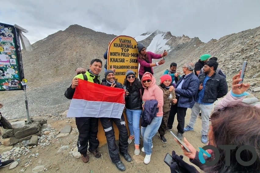 OTO Royal Enfield Moto Himalaya 2022