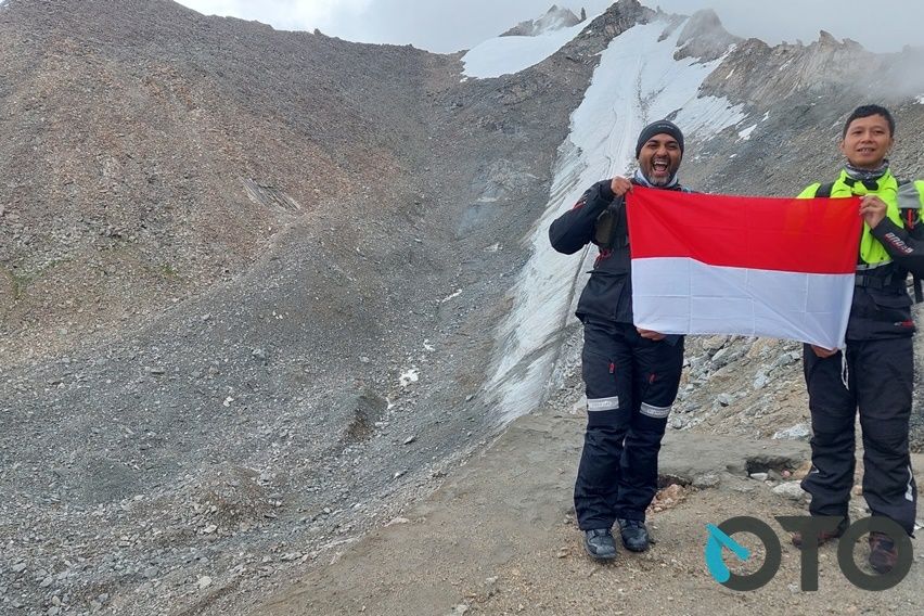 OTO Royal Enfield Moto Himalaya 2022