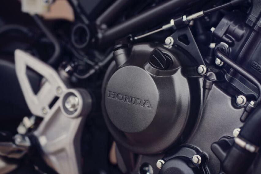  2022 Honda CB250R engine