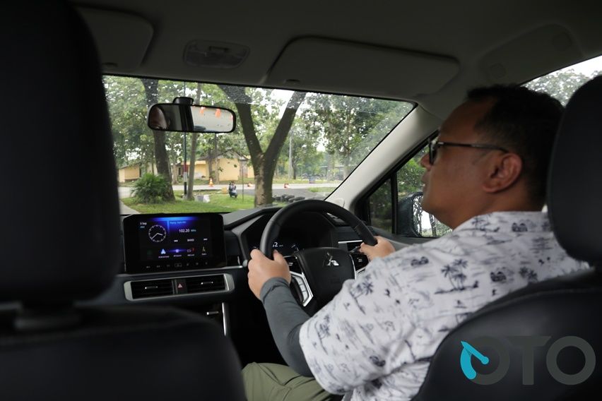 First Drive Mitsubishi New Xpander Cross Premium Package: Peningkatan ...